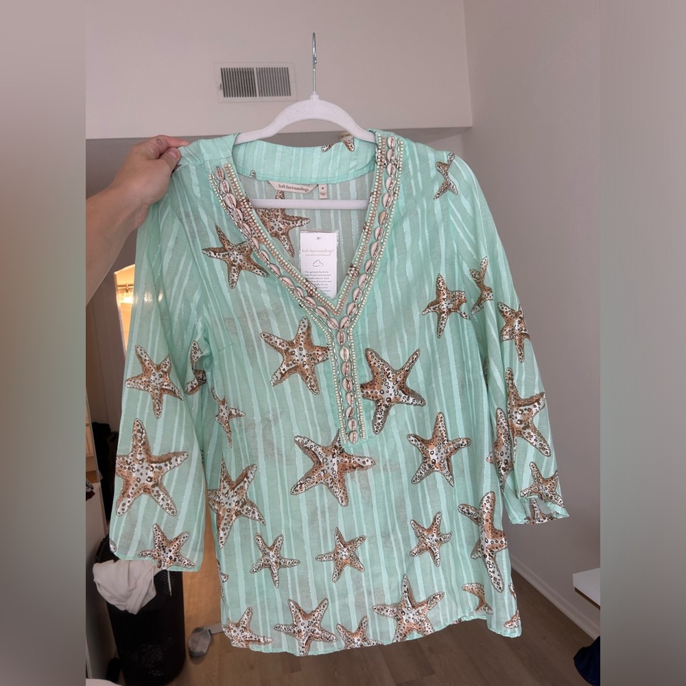 Blue Seashell/beach long sleeve.